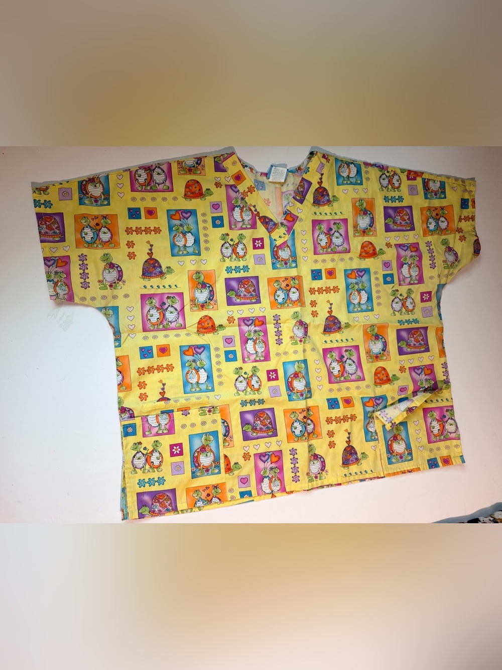HQ Scrub top: Yellow Turtle & Heart Print Scrub Top